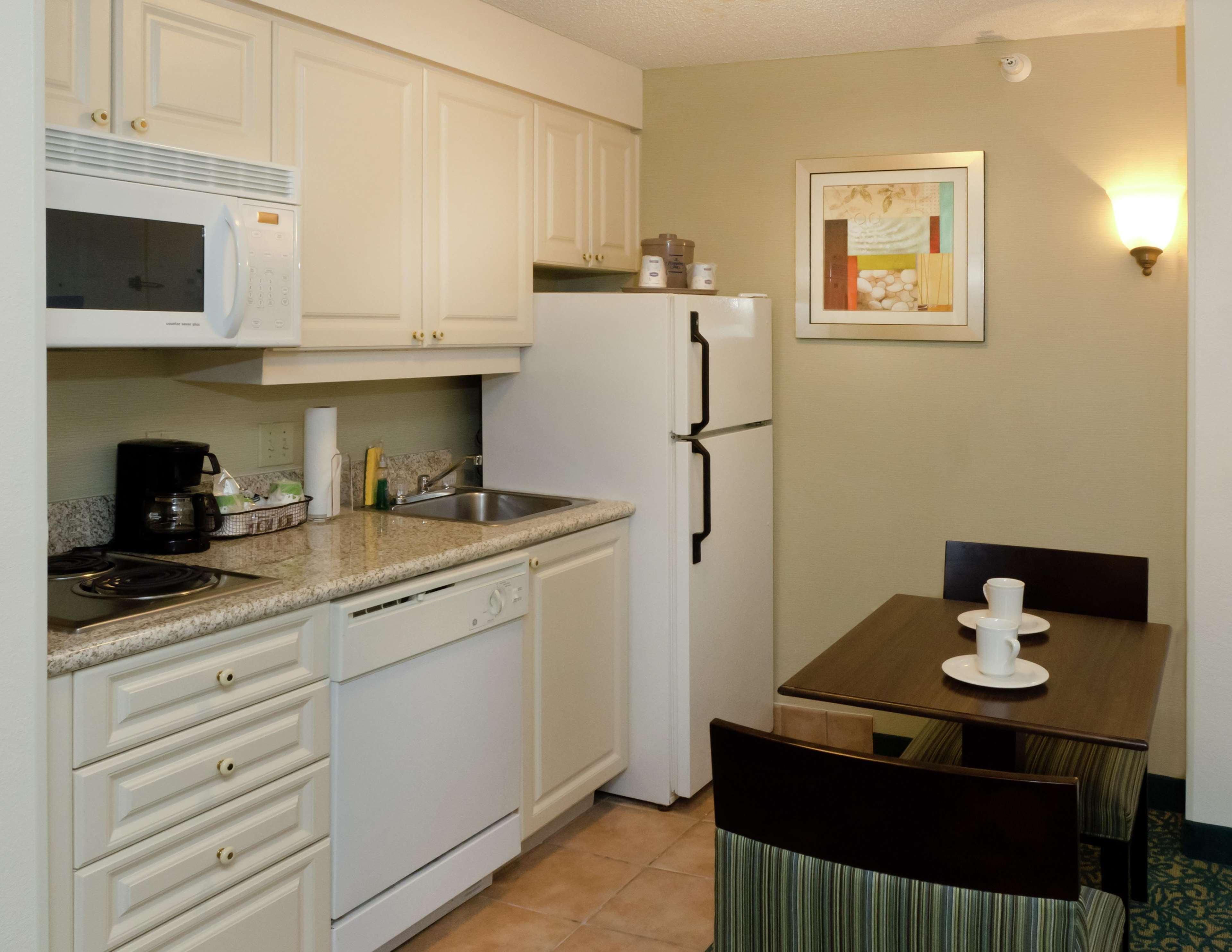 Hampton & Miami-doral Dolphin Mall 3* Sweetwater